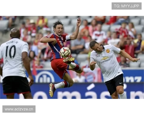 巴萨进攻体系过度依赖边路，面对密集防守时表现受限