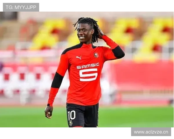 卡马文加位置不固定争议：战术角色与体系适配性分析